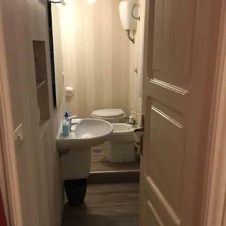 Tea Full Center Apartment Bari